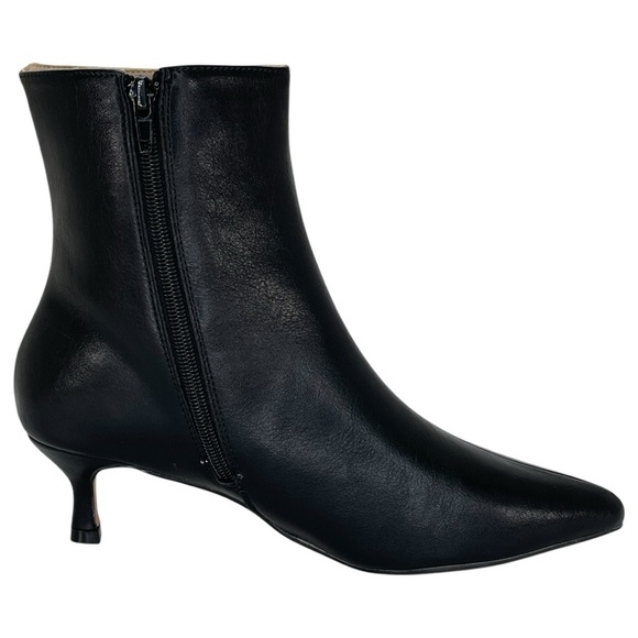 Journee Collection Arely Black Faux Leather Womens Ankle Boots Size 8M - Picture 5 of 9